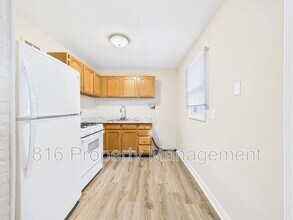 6104 E 152 Terrace in Grandview, MO - Building Photo - Building Photo