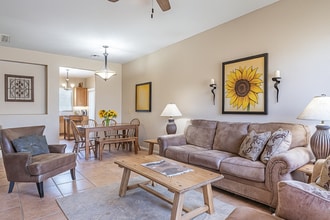 1012 W Vía Del Placio in Green Valley, AZ - Building Photo - Building Photo