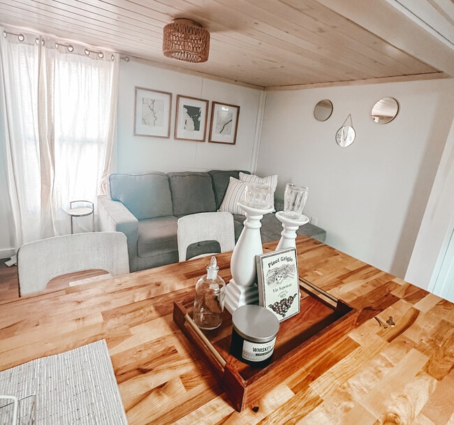 499 Main St, Unit 3 in Old Town, ME - Foto de edificio - Building Photo