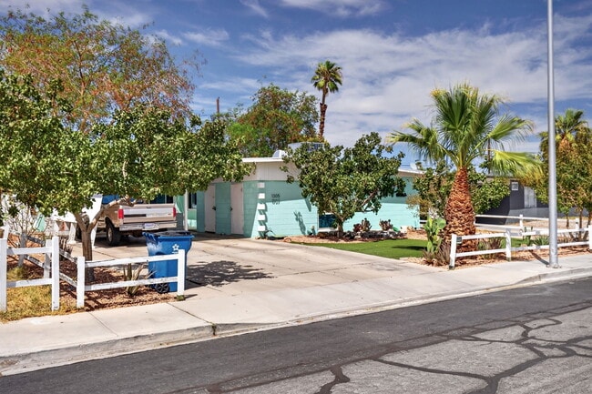1305 Phillips Ave