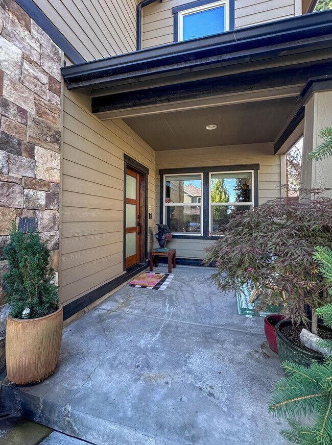 20523 SE Stanford Pl in Bend, OR - Building Photo - Building Photo