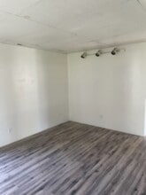 106 133rd St in Marmet, WV - Building Photo - Building Photo