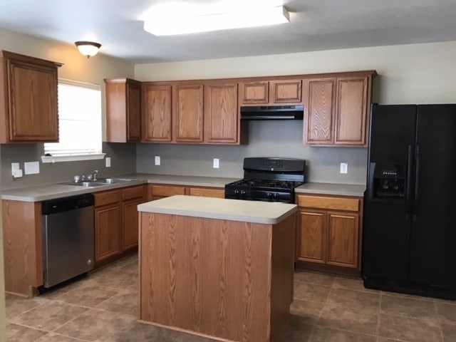 18018 Melissa Springs Dr in Tomball, TX - Foto de edificio - Building Photo