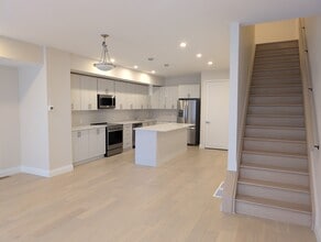 812 Star Private in Ottawa, ON - Building Photo - Building Photo