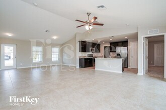 1114 SW 40th Terrace in Cape Coral, FL - Building Photo - Building Photo