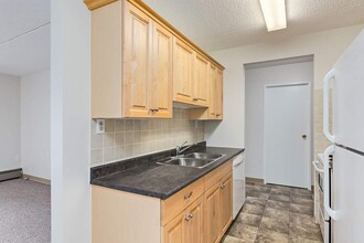 Heritage House in Medicine Hat, AB - Building Photo - Building Photo