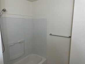32350 Rancho Vista Dr in Cathedral City, CA - Building Photo - Building Photo
