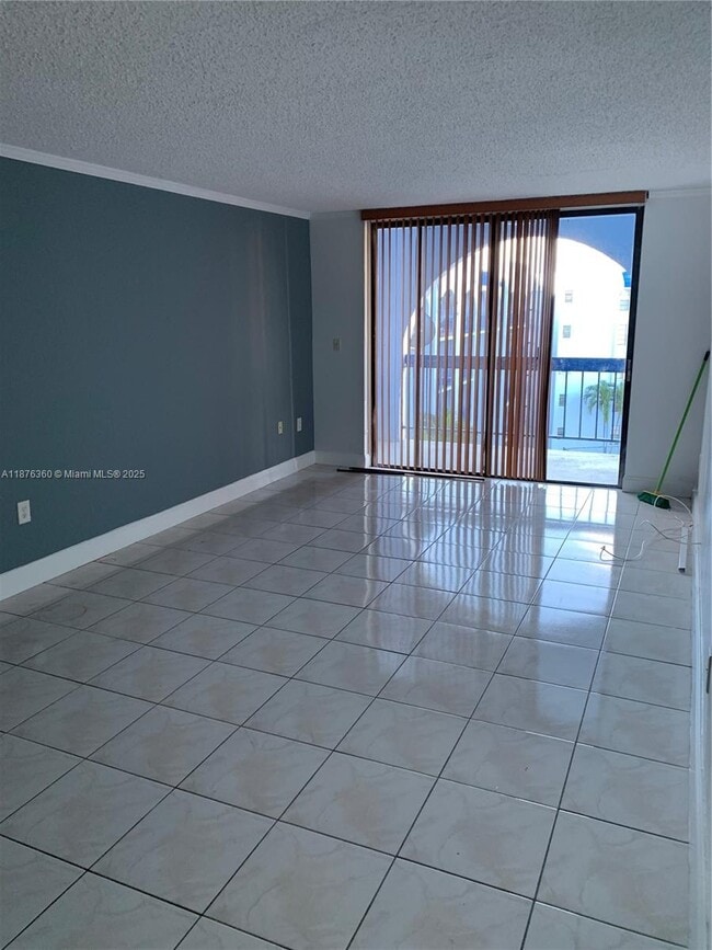 9440 Fontainebleau Blvd, Unit 513