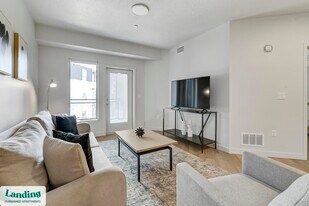 352 E 500 S in Salt Lake City, UT - Building Photo