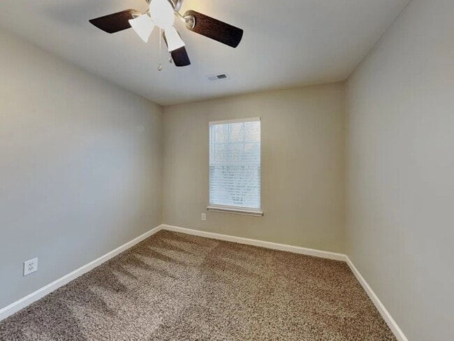 302 Graham Meadow Dr in Charlotte, NC - Building Photo - Building Photo