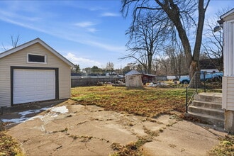 37 1/2 South St in Vernon, CT - Building Photo - Building Photo