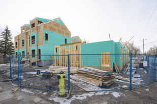 457 35 Av NW in Calgary, AB - Building Photo