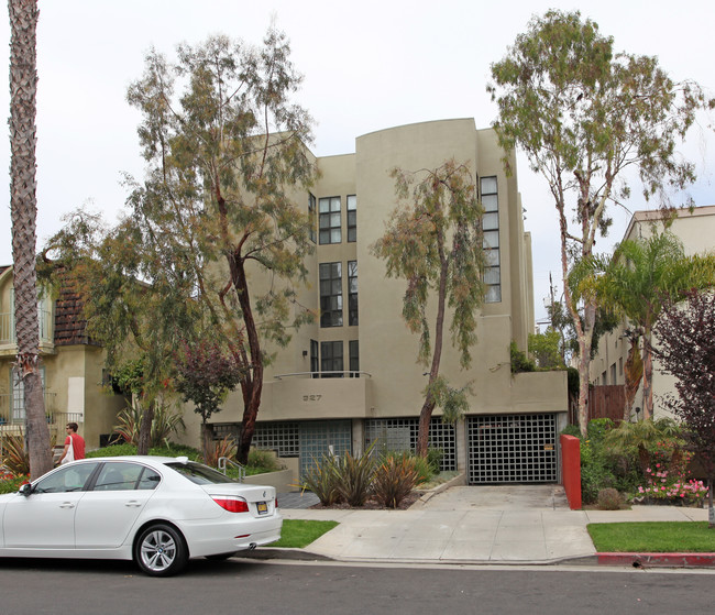 927 5th St in Santa Monica, CA - Foto de edificio - Building Photo