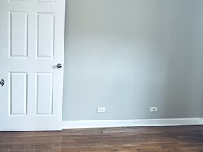 214 W 31st St in Chicago, IL - Building Photo - Building Photo