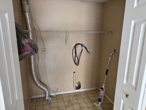 6405 Eric Dr in New Port Richey, FL - Building Photo - Building Photo