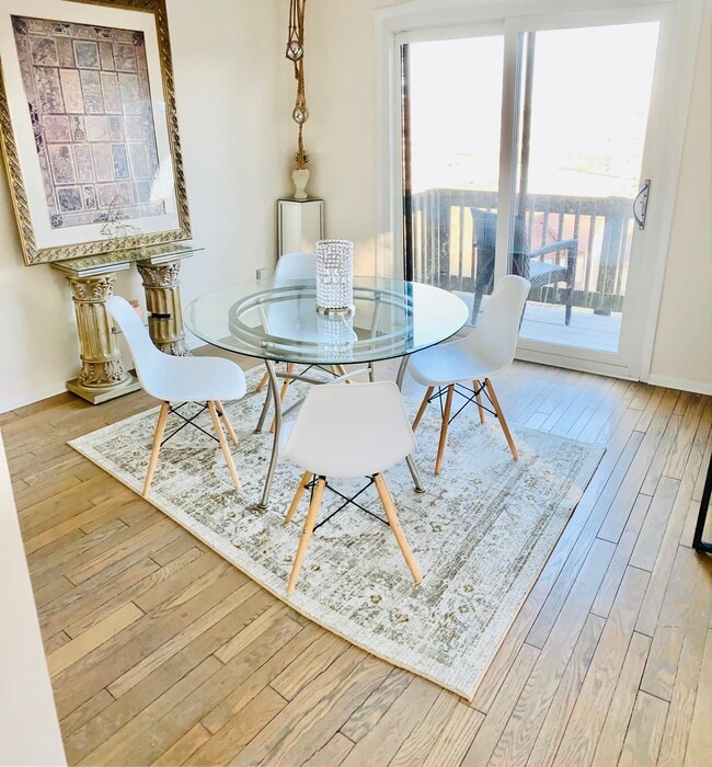 2415 Maryland Ave, Unit 1 in Cincinnati, OH - Foto de edificio - Building Photo