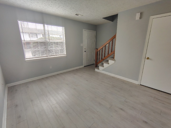 property at 29 Fonda Dr