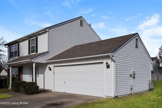 6805 McKeever Ln in Louisville, KY - Building Photo - Building Photo