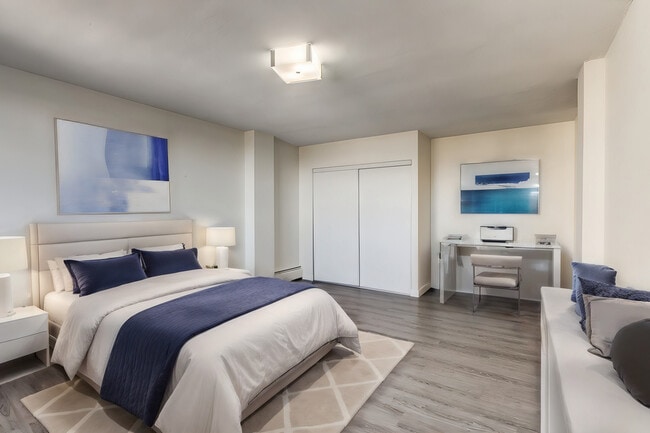 Fontana Place in Edmonton, AB - Building Photo - Building Photo