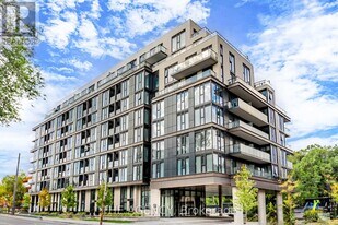 250 Lawrence Ave E in Toronto, ON - Building Photo