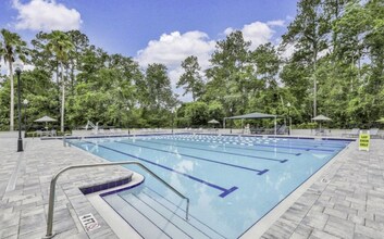 1601 Majestic View Ln in Orange Park, FL - Foto de edificio - Building Photo