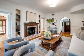 608 Altara Ave in Coral Gables, FL - Building Photo - Building Photo