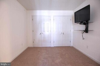 1007 Fallcrest Ct in Bowie, MD - Building Photo - Building Photo