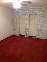 2424 Oakmere Dr in Harvey, LA - Building Photo - Building Photo