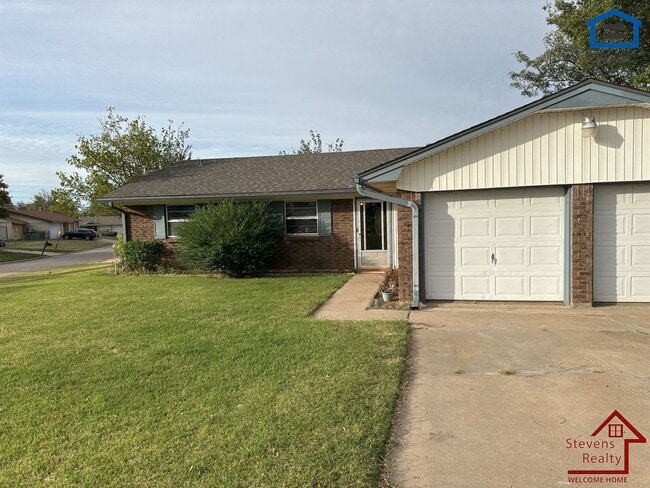property at 4708 SE Sunnymeade