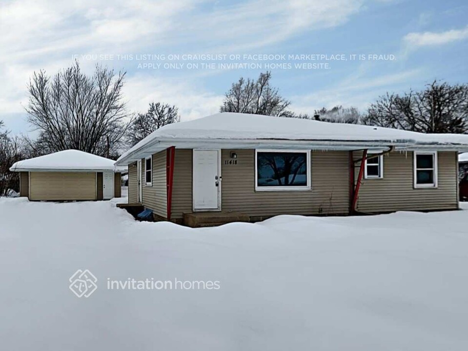 11418 Wren St NW in Coon Rapids, MN - Building Photo