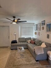 688 Forrest Dr, Unit 2 in Miami Springs, FL - Building Photo - Building Photo