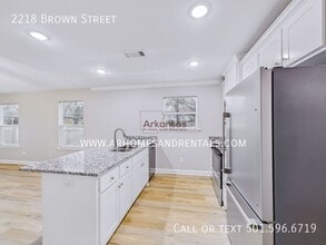 2218 Brown St in Little Rock, AR - Building Photo - Building Photo