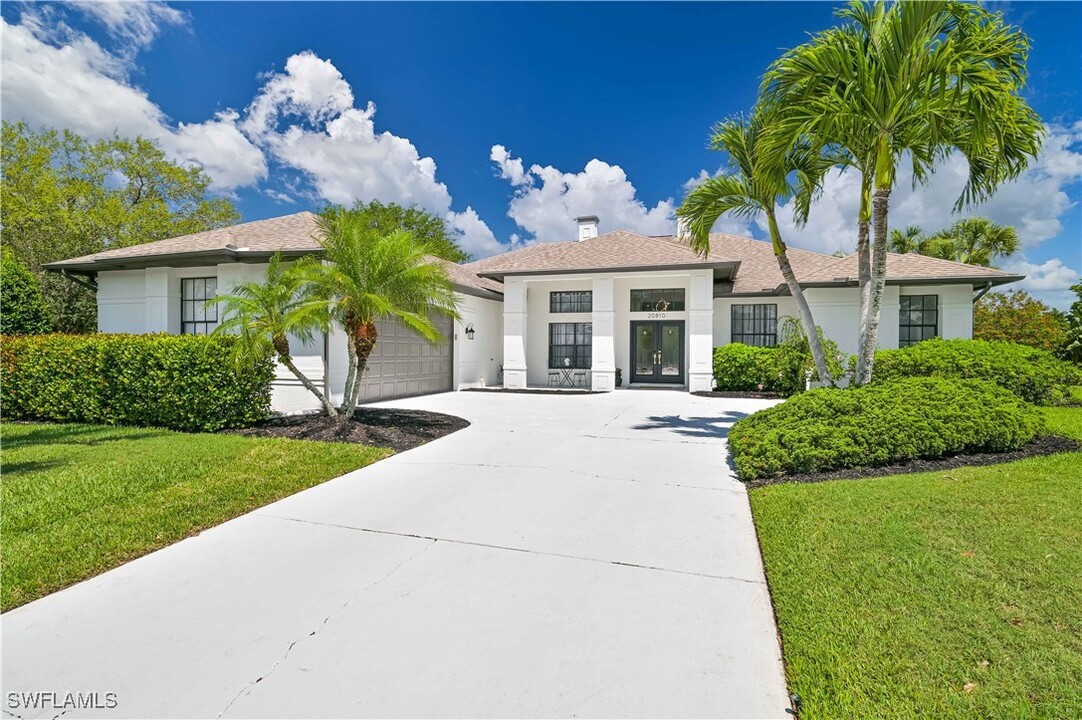 20810 Groveline Ct in Estero, FL - Building Photo