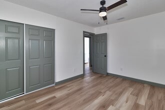 510 91st Ave N in St. Petersburg, FL - Building Photo - Building Photo