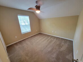 1000 Fay Dr in Mary Esther, FL - Building Photo - Building Photo