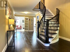 31 Ashfield Dr in Richmond Hill, ON - Building Photo - Building Photo