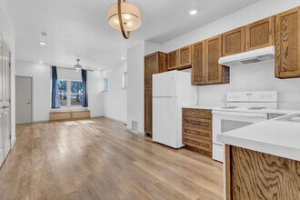 5 E 51st Ave in Denver, CO - Building Photo - Building Photo