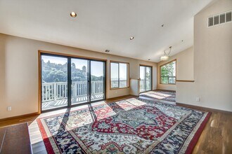 616 Gravatt Dr in Berkeley, CA - Building Photo - Building Photo