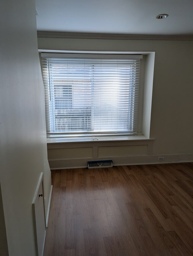 property at 14837 Keating Ave