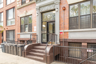 239 Bainbridge Street in Brooklyn, NY - Building Photo - Building Photo