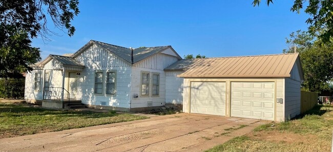property at 1031 Mobil Rd