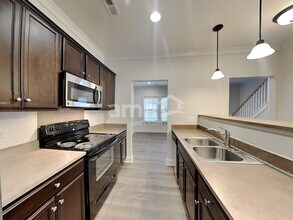 7175 April Mist Trl in Huntersville, NC - Building Photo - Building Photo