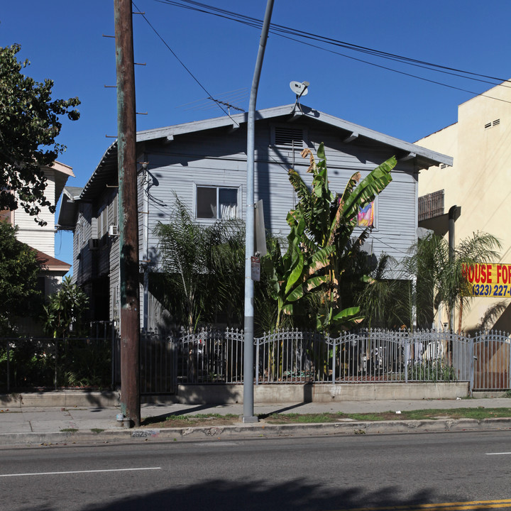 2923 N Main St in Los Angeles, CA - Building Photo