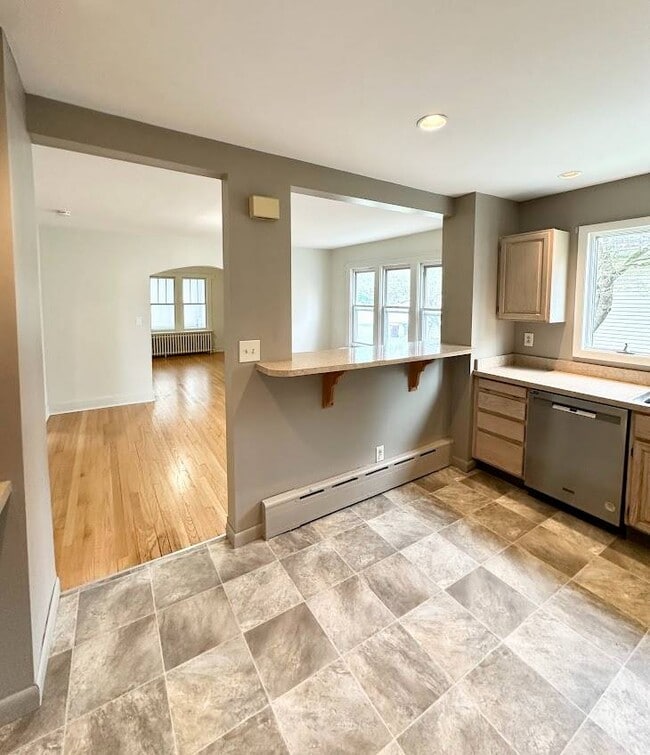 4 Maple Ave in Albany, NY - Building Photo - Building Photo
