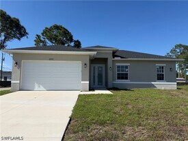3312 11th St W in Lehigh Acres, FL - Building Photo