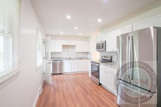 3215 Reed Dr in Bellevue, NE - Building Photo - Building Photo