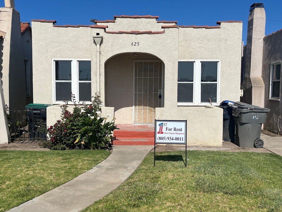425 Guadalupe St in Guadalupe, CA - Building Photo