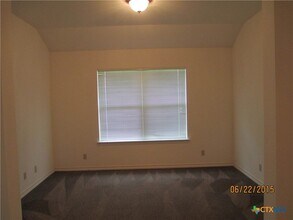 110 Jocelyn Cir in Victoria, TX - Building Photo - Building Photo