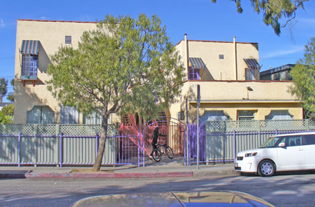 637 Rose Ave, Unit 2 in Venice, CA - Building Photo