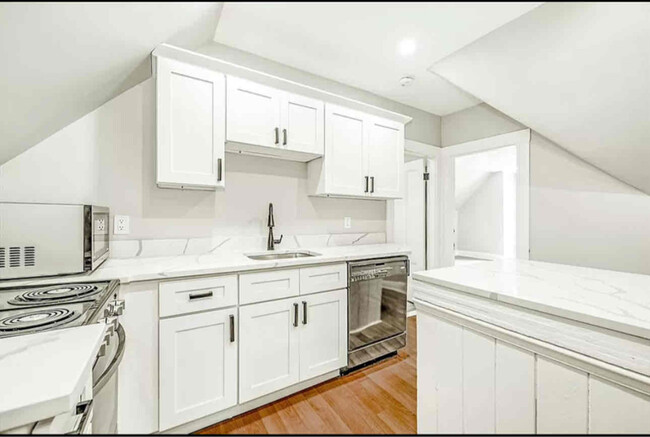 property at 34 William St